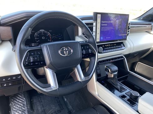 Used 2023 Toyota Sequoia Capstone AWD/4WD image 21