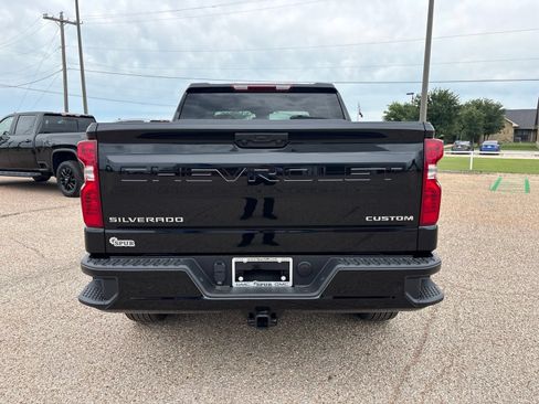 New 2026 Chevrolet Silverado 1500 Custom RWD image 4