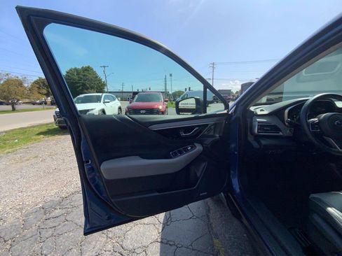 Used 2020 Subaru Outback Limited AWD/4WD image 19