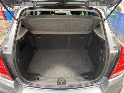 Certified 2020 Chevrolet Trax LT w/ LT Convenience Package image 14