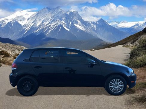 Used 2012 Volkswagen Golf 2.5L image 6