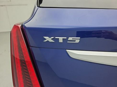 Used 2025 Cadillac XT5 Premium Luxury w/ LPO, Floor Liner Package AWD/4WD image 63