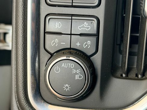 Used 2021 Chevrolet Silverado 1500 LT Trail Boss AWD/4WD image 25