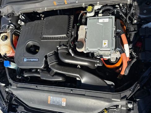 Used 2018 Ford Fusion SE image 27