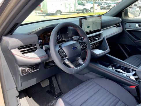 New 2026 Ford Explorer ST-Line image 8
