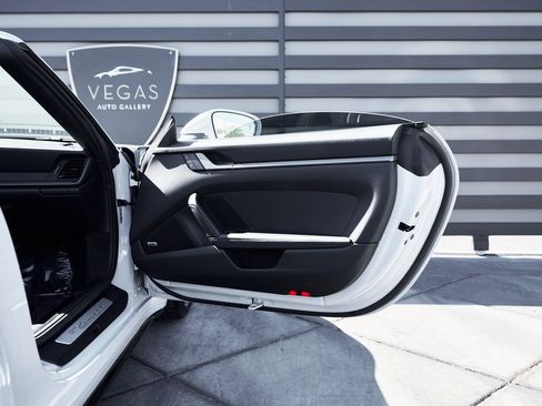 Used 2024 Porsche 911 Carrera 4S image 21