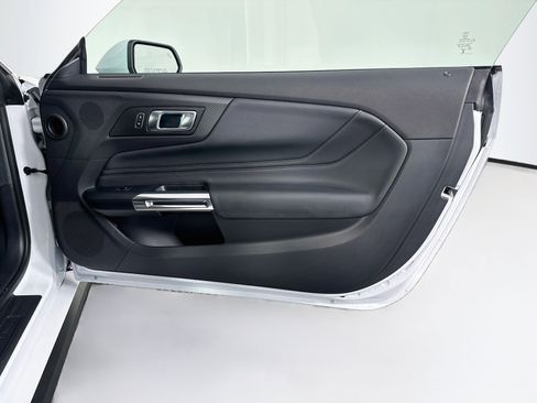 Used 2026 Ford Mustang Premium RWD image 30