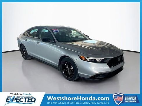 Used 2025 Honda Accord SE image 1