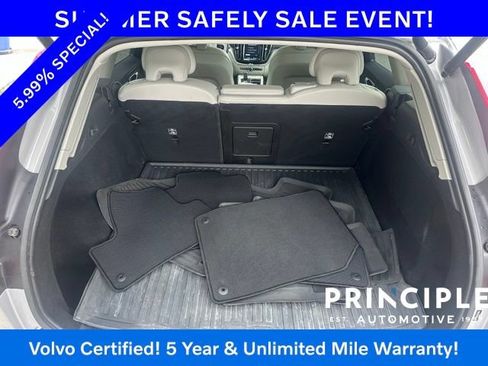 Certified 2024 Volvo XC60 B5 Core AWD/4WD image 13