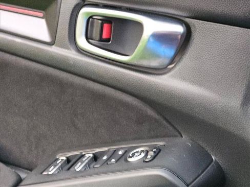Used 2023 Honda Civic Type R image 6