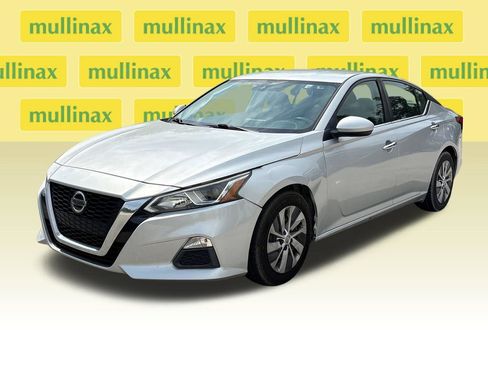 Used 2020 Nissan Altima 2.5 S FWD image 14