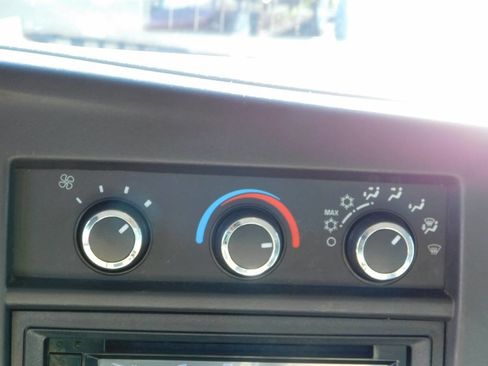 Used 2014 Chevrolet Express 3500 image 13