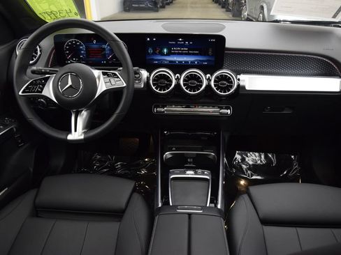 Certified 2026 Mercedes-Benz GLB 250 image 18