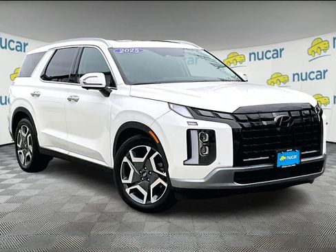 Used 2025 Hyundai Palisade Limited image 1