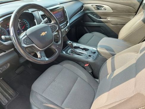 Used 2020 Chevrolet Traverse LT FWD image 9