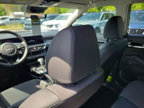 New 2026 Kia Seltos S FWD image 12