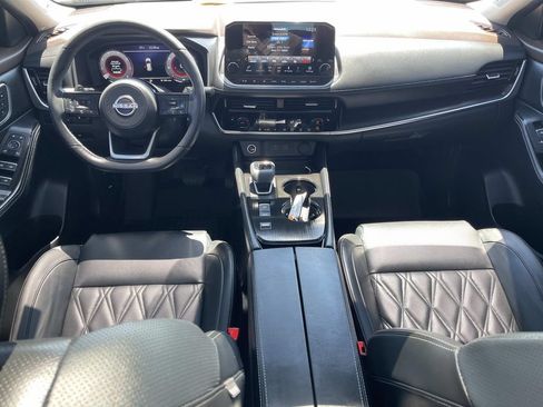 Used 2023 Nissan Rogue Platinum FWD image 23