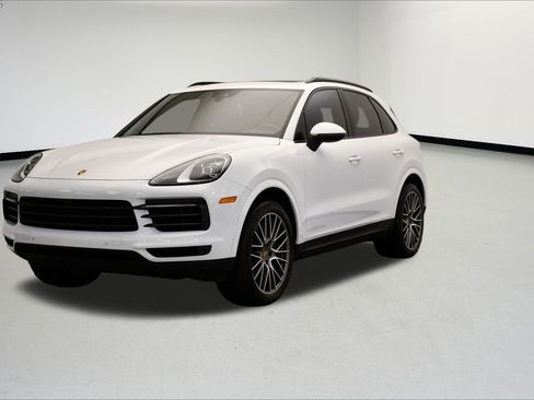 Used 2023 Porsche Cayenne Platinum Edition image 1