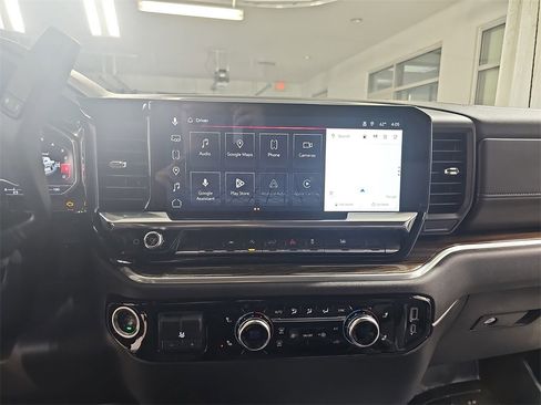 Used 2025 GMC Sierra 1500 Elevation image 23