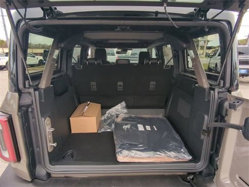 New 2025 Ford Bronco Outer Banks image 14