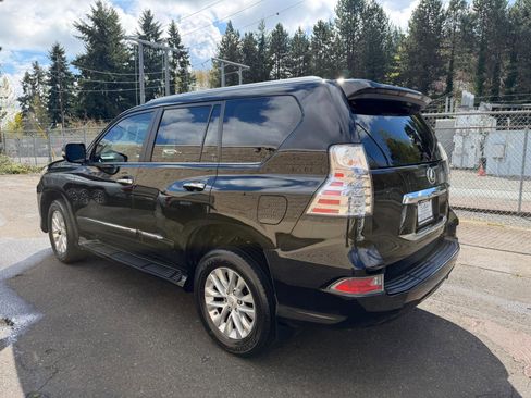 Used 2018 Lexus GX 460 Premium AWD/4WD image 7