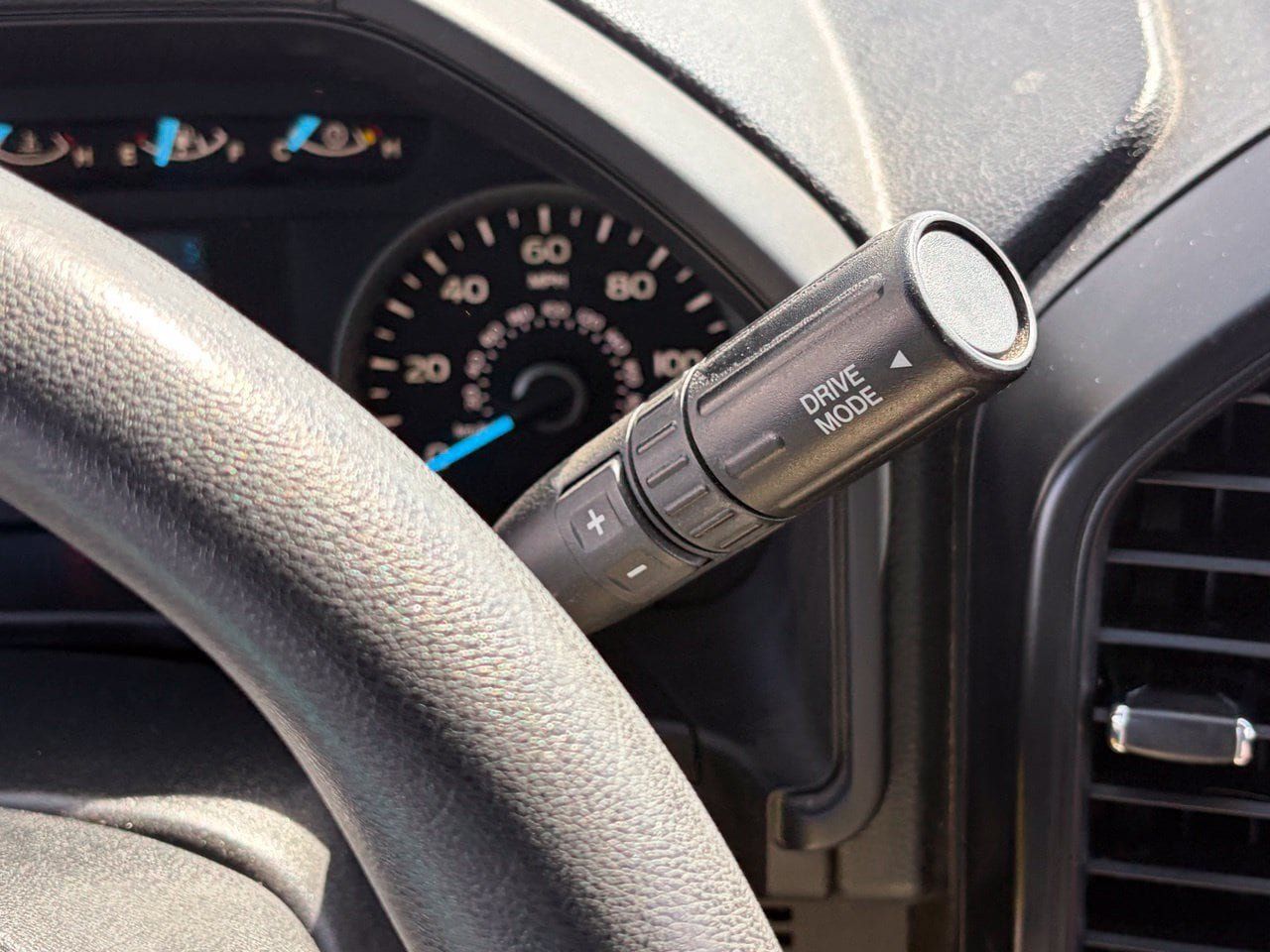 Used 2018 Ford F150 XLT RWD image 10