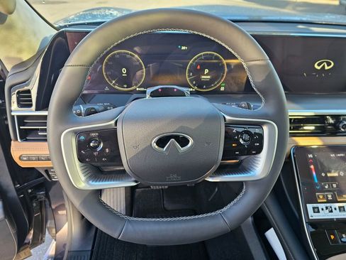 New 2025 INFINITI QX80 Luxe image 29
