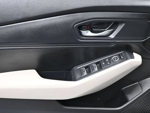 Used 2025 Honda Accord SE image 7