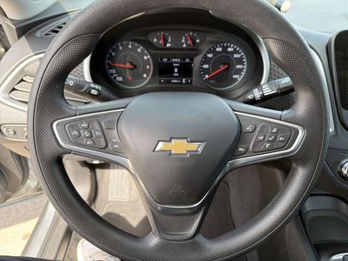 Used 2023 Chevrolet Malibu LS image 16