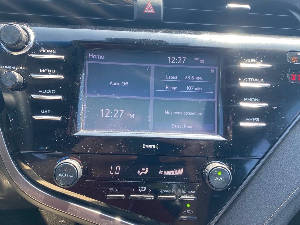 Used 2020 Toyota Camry SE FWD image 20