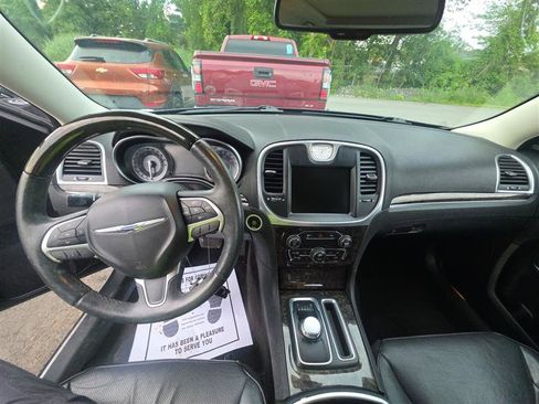 Used 2016 Chrysler 300 C AWD/4WD image 15