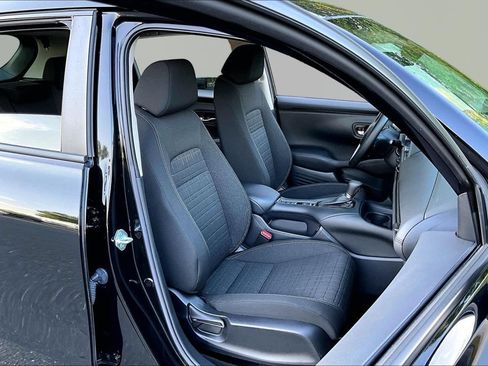 Used 2025 Honda HR-V LX image 18