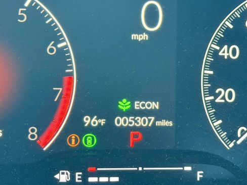 Used 2025 Honda Civic Sport image 33