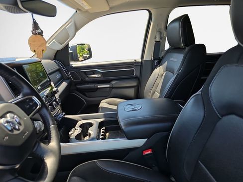 Used 2022 RAM 1500 Laramie AWD/4WD image 12