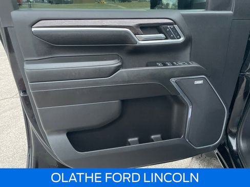 Used 2024 Chevrolet Silverado 2500 LTZ w/ LTZ Plus Package image 21