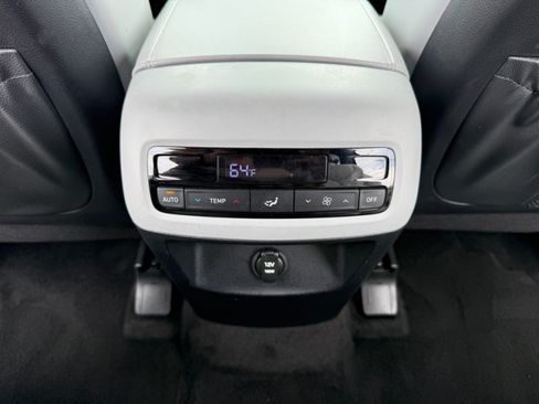 Used 2025 Hyundai Palisade SEL FWD image 36