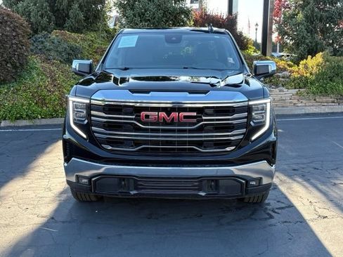 Used 2025 GMC Sierra 1500 SLT AWD/4WD image 2