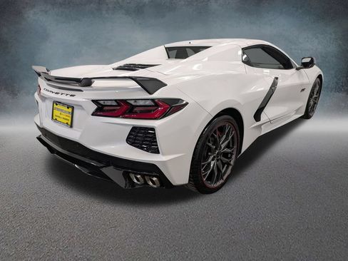 Used 2023 Chevrolet Corvette Stingray Premium Conv w/ Z51 Performance Package RWD image 4