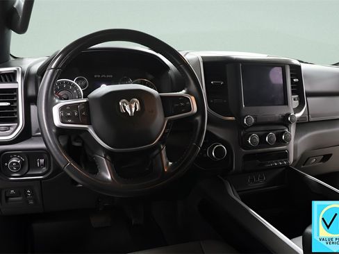 Used 2021 RAM 1500 Big Horn image 7