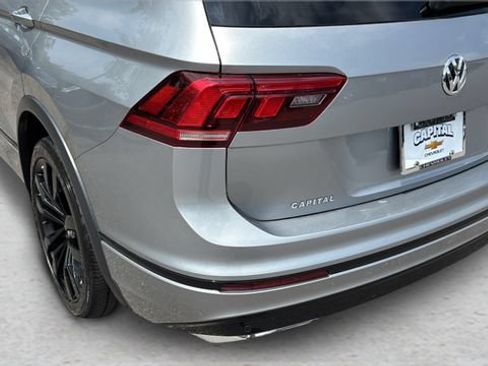 Used 2021 Volkswagen Tiguan SE R-Line FWD image 36