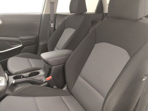 Used 2022 Kia Soul LX FWD image 17