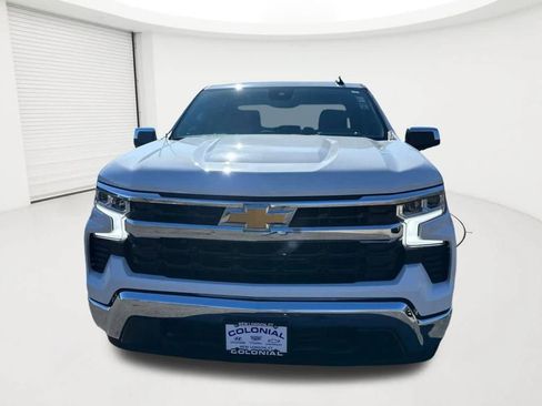 Used 2023 Chevrolet Silverado 1500 LT AWD/4WD image 2