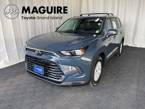 Used 2024 Toyota Grand Highlander AWD image 1