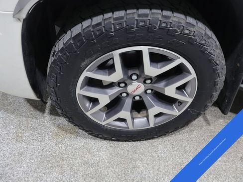 Used 2014 GMC Yukon XL Denali AWD/4WD image 8