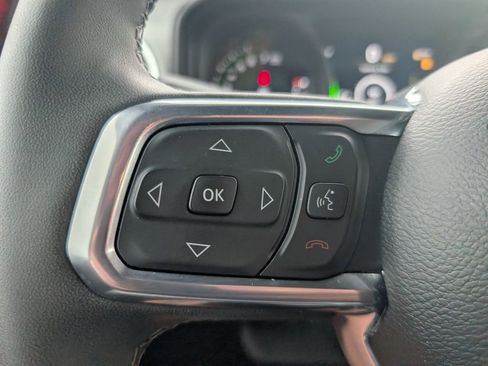Used 2025 Jeep Wrangler Unlimited Sahara w/ Safety Group AWD/4WD image 14