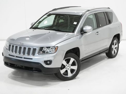 Certified 2017 Jeep Compass High Altitude image 2