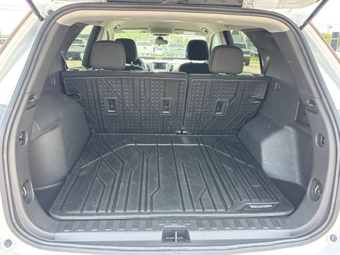 Used 2023 Chevrolet Equinox LT w/ LPO, Floor Liner Package AWD/4WD image 17
