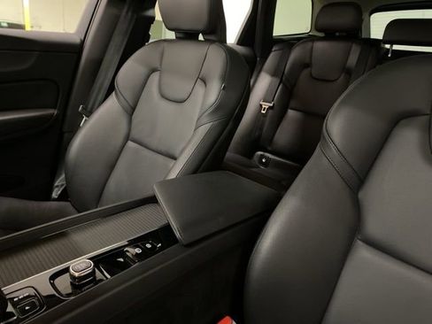 Used 2025 Volvo XC60 B5 Core image 61