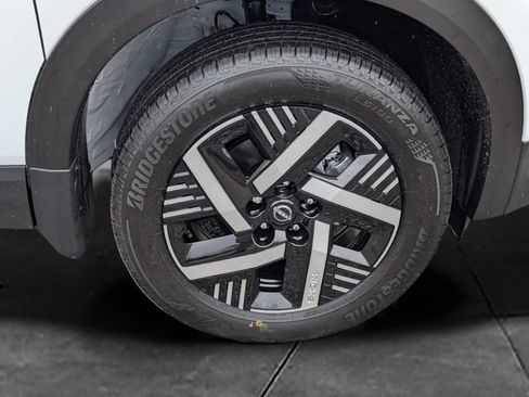 New 2026 Nissan Kicks SV FWD image 11