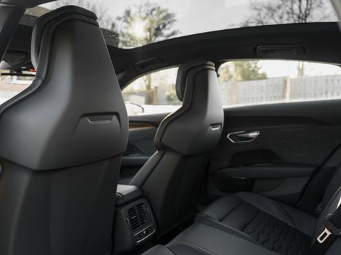 Certified 2024 Audi e-tron GT Premium Plus w/ Executive Package image 25